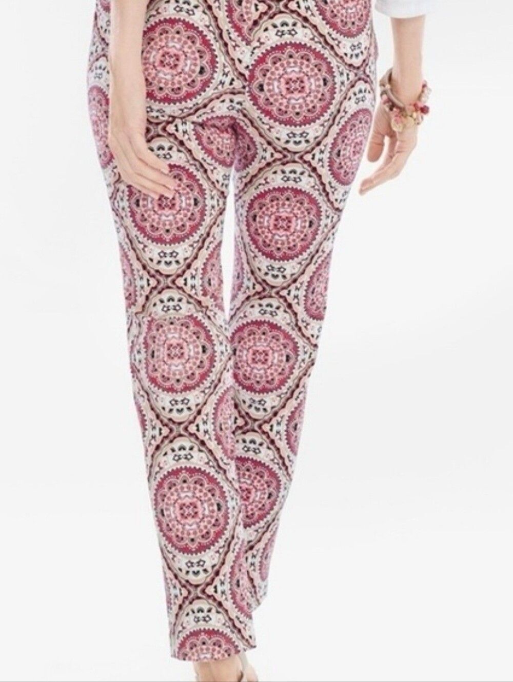 CHICO'S So Slimming Medallion Print Pull On Ankle Pants Stretch Size 1.5 Medium - Picture 3 of 12